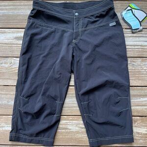 Shebeest Black Cycling Capris
